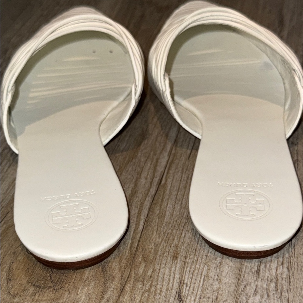 Tory Burch White Woven Pointed-Toe Slip-On Mules - Picture 8 of 12